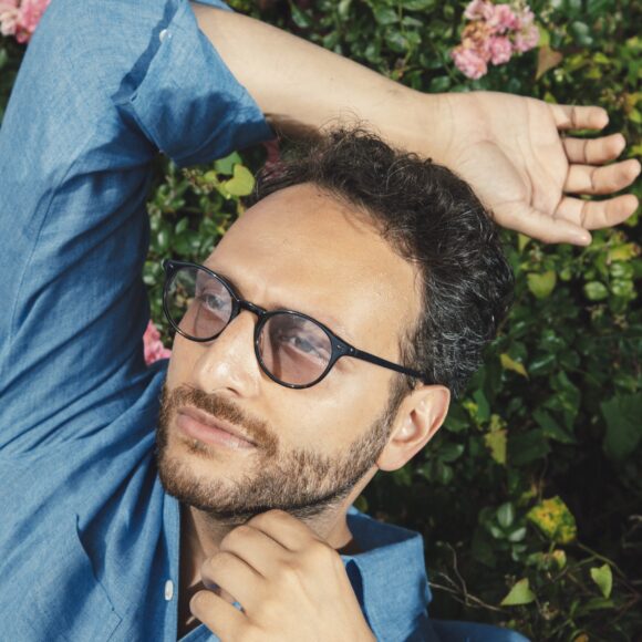 Thz artist Sina Saberi